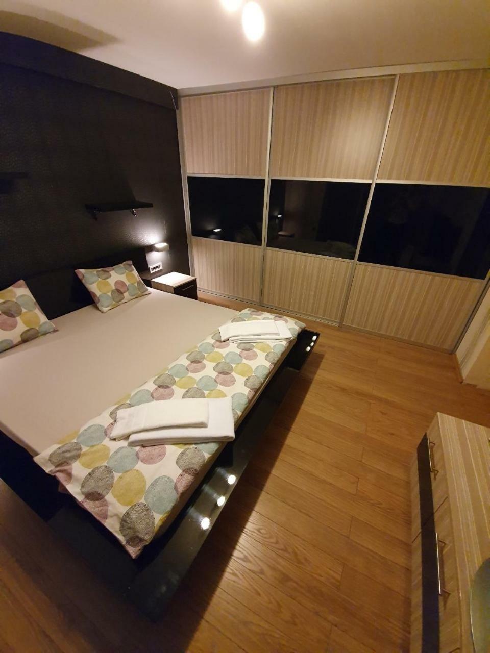 Apartman Markovic Bosanski Samac エクステリア 写真