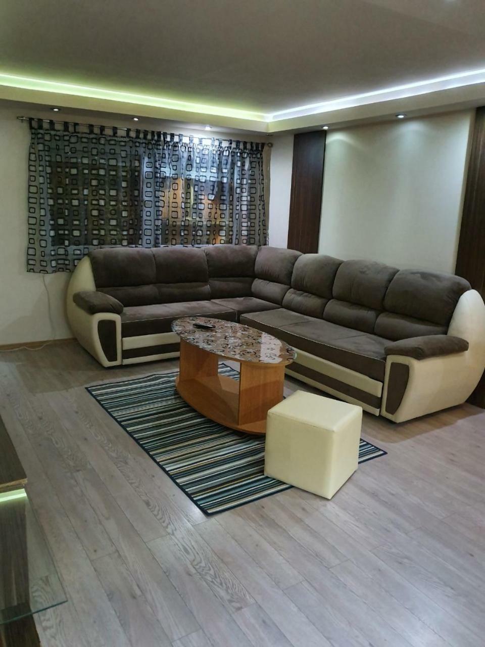 Apartman Markovic Bosanski Samac エクステリア 写真