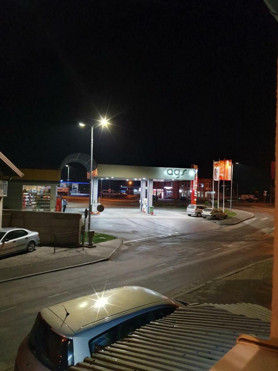 Apartman Markovic Bosanski Samac エクステリア 写真